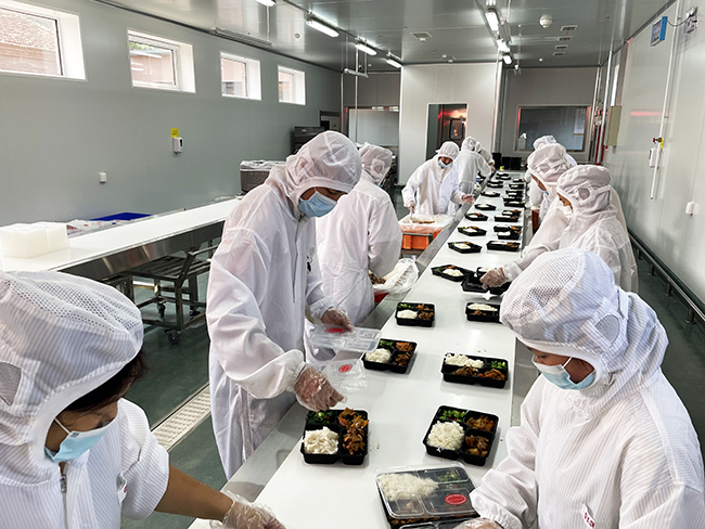北京实施首个“学生营养餐行业标准”，建国快餐促进营养餐业务规范发展